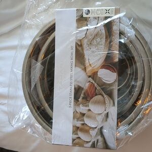 Tahari Home 3-Piece Stainless Steel Mixing Bowl Set *NEW WITH TAG*